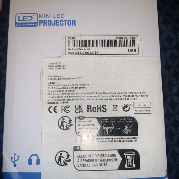 Brand New Mini LED Projector with focus - Picture 4 of 4